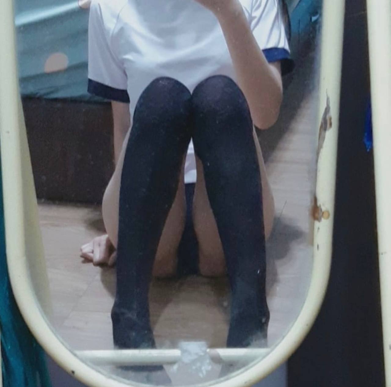 Cố nhét một con cặc to vào trong lồn cô ấy - Eva Elfie